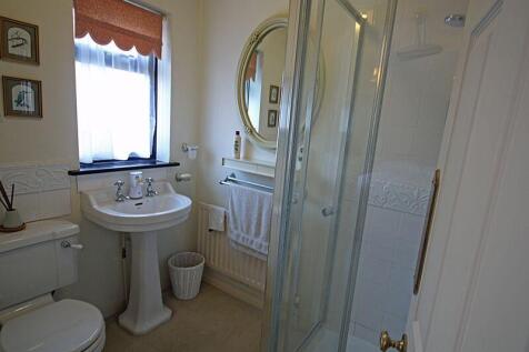 Ensuite shower room