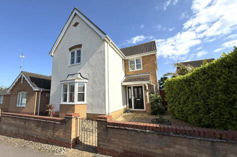 4 BED DETACHED ON PARKHILL FOR SALE