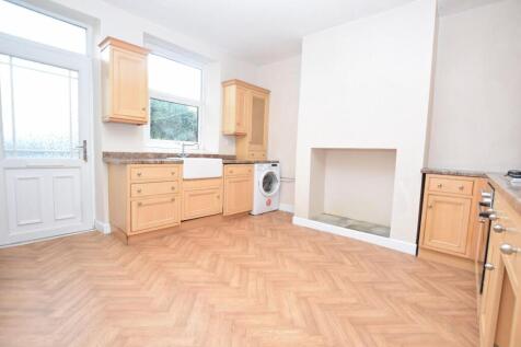 Kitchen 2.JPG