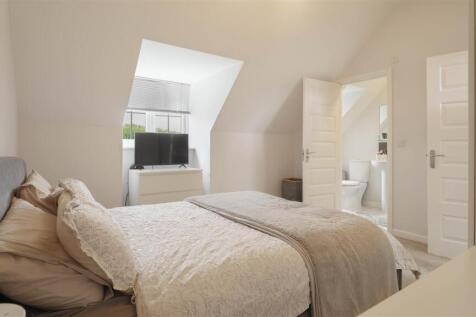 bed 1 (2).jpg