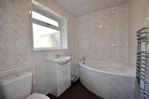 Downstairs Bathroom/WC