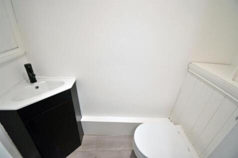 DOWNSTAIRS CLOAKROOM