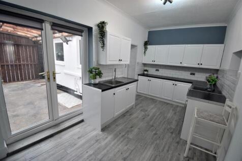 Kitchen/Dinning room