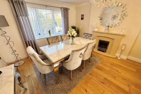 Lounge Dining Room