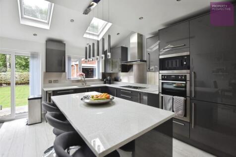Lounge Dining Kitchen