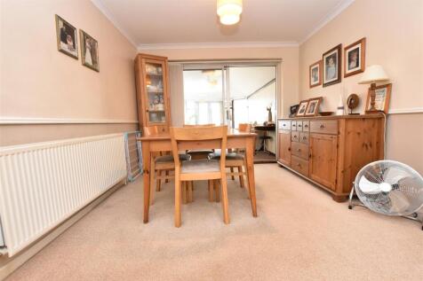 LIVING DINING ROOM