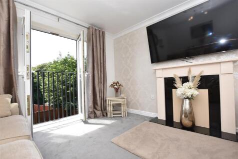 Lounge Dining Room