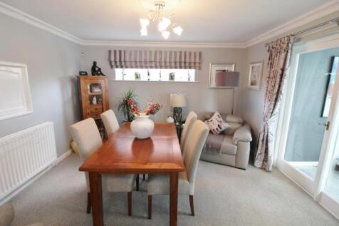 Lounge Dining Room