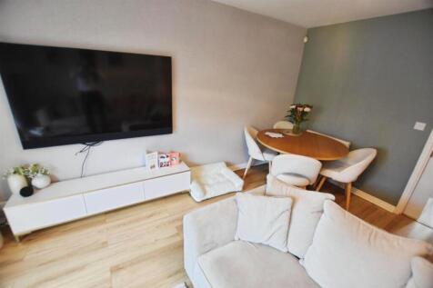 Dining Lounge