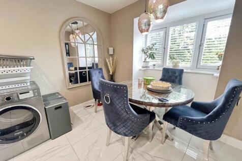 pbox-dining_room-326755.JPG