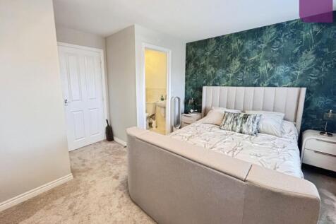 pbox-bedroom-326788.JPG