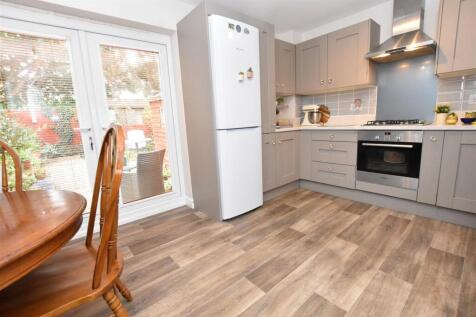 KITCHEN DINING ROOM