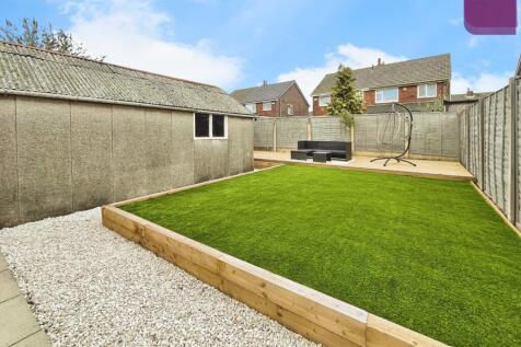 pbox-garden-329109.JPG