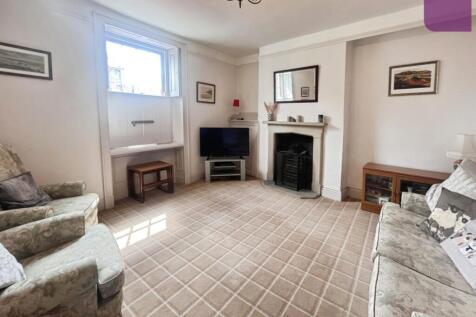 pbox-living_room-337308.JPG