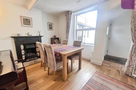 pbox-dining_room-337308.JPG