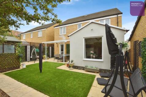 REAR GARDENS