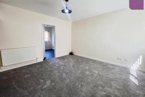 pbox-bedroom-340830.JPG