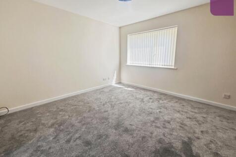 pbox-bedroom-340830.JPG