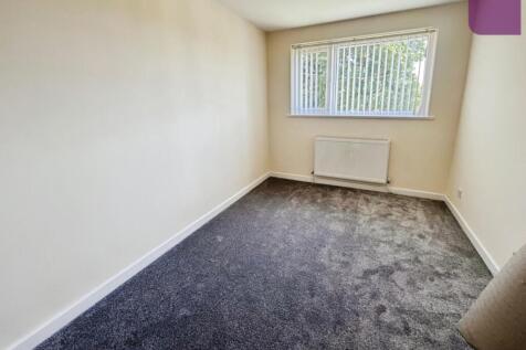 pbox-bedroom-340830.JPG