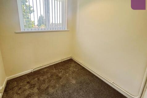 pbox-bedroom-340830.JPG