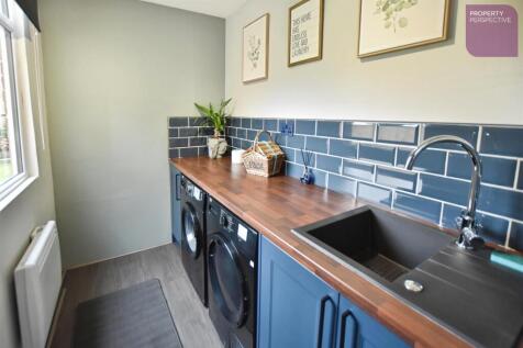 c0886245-Utility 20new.jpg