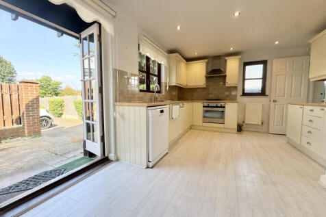 3 Bedroom Detached for SALE