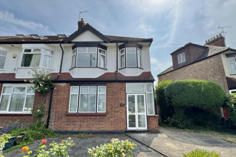3 Bedroom End terrace for Sale in N21