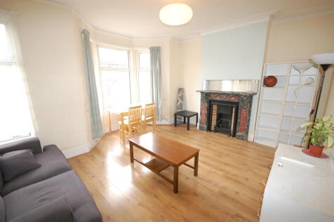 2 bedroom First Floor Flat for rent