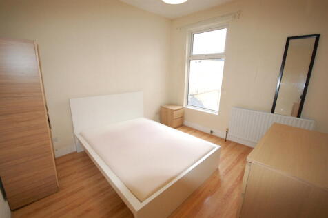 1st Double Bedroom