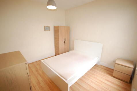 1st Double Bedroom...cont