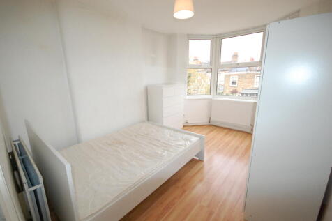 2nd Double bedroom