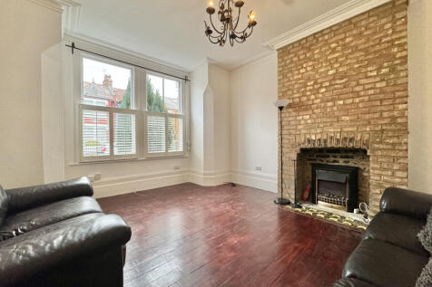 3 bedroom Family home to rent