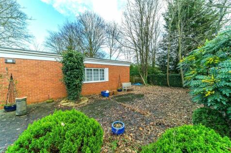 Detached Garage
