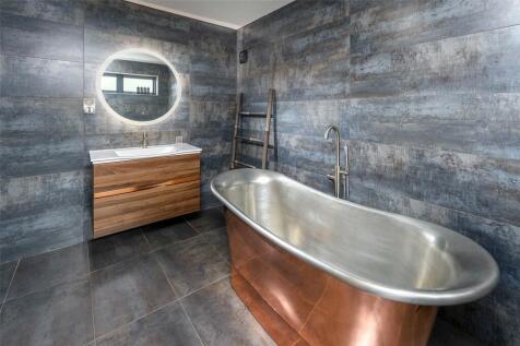 Bedroom 2 En-Suite