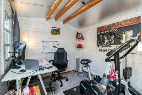 SUMMER HOUSE INTERIOR