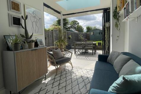 SUN ROOM