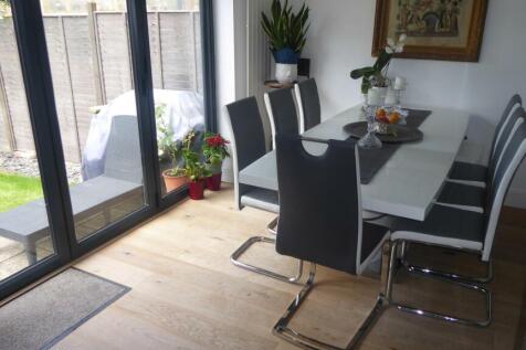 DINING ROOM VIEW 2