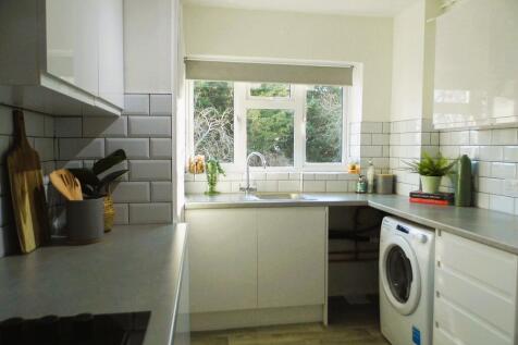 Lushes Kitchen 1
