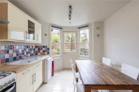 Eat-In Kitchen
