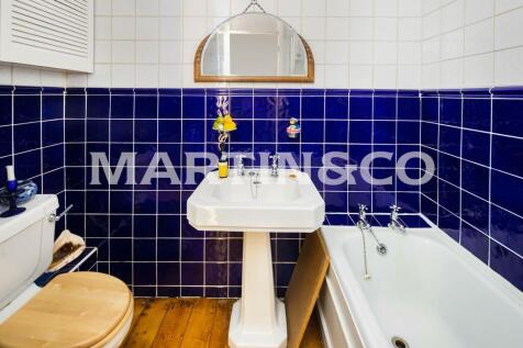 9_Bathroom