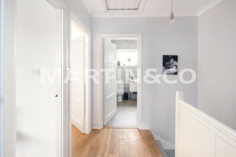 14_Hallway
