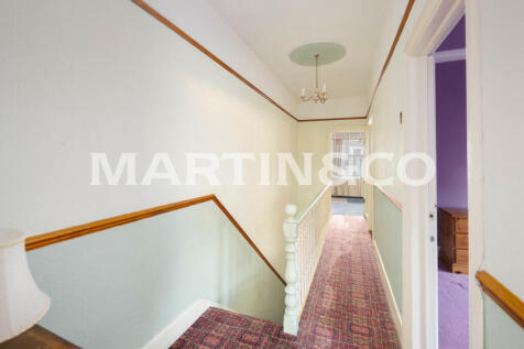 10_Hallway