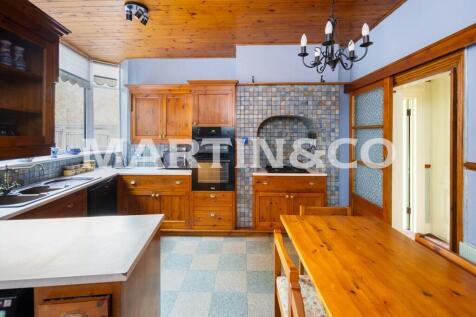 14_Kitchen