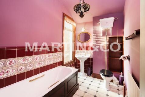 6_Bathroom