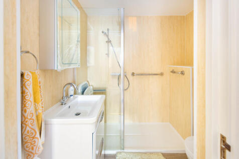 11_Bathroom