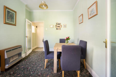 20_Dining Area