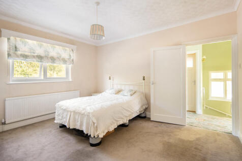8_Bedroom