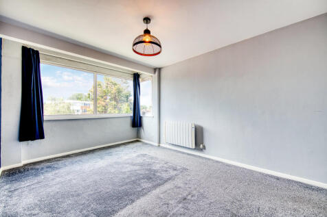 Bedroom 1b