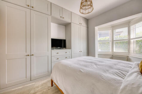 4 Bedroom 1
