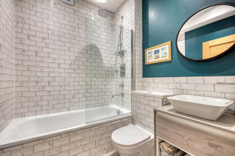 6 Bathroom